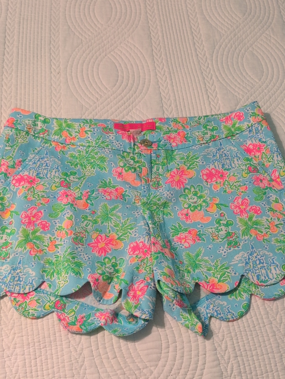 Lilly Pulitzer Disney Mickey And Minnie Scalloped Shorts